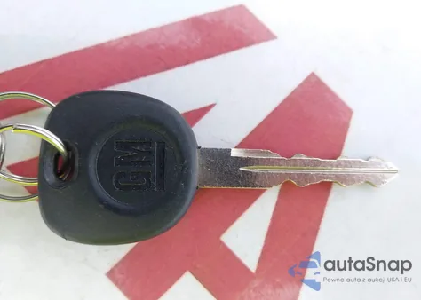 2005 Chevrolet Silverado 1500 Ls z USA, uszkodzony, nr VIN 1GCEC14Z65Z302181